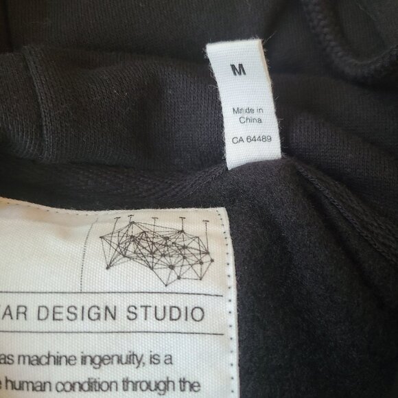 UrbanCoolab "MIND HAS NO GENDER" Unisex Hoodie - NWT - Picture 4 of 6